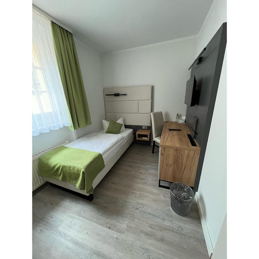Hotel Und Restaurant Kranichsberg Woltersdorf  Esterno foto