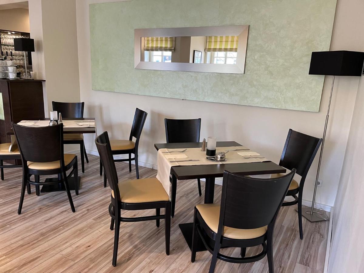 Hotel Und Restaurant Kranichsberg Woltersdorf  Esterno foto