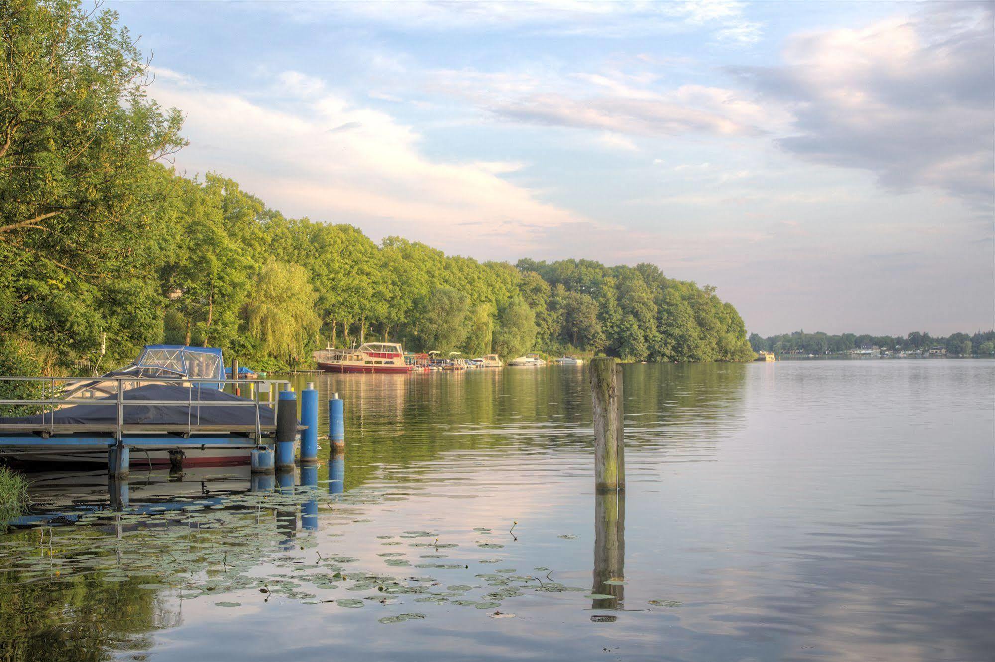 Hotel Und Restaurant Kranichsberg Woltersdorf  Esterno foto