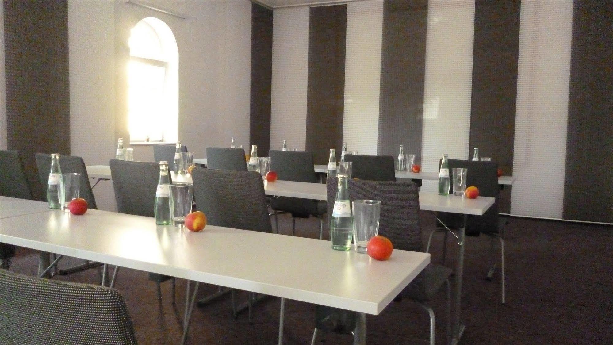 Hotel Und Restaurant Kranichsberg Woltersdorf  Esterno foto
