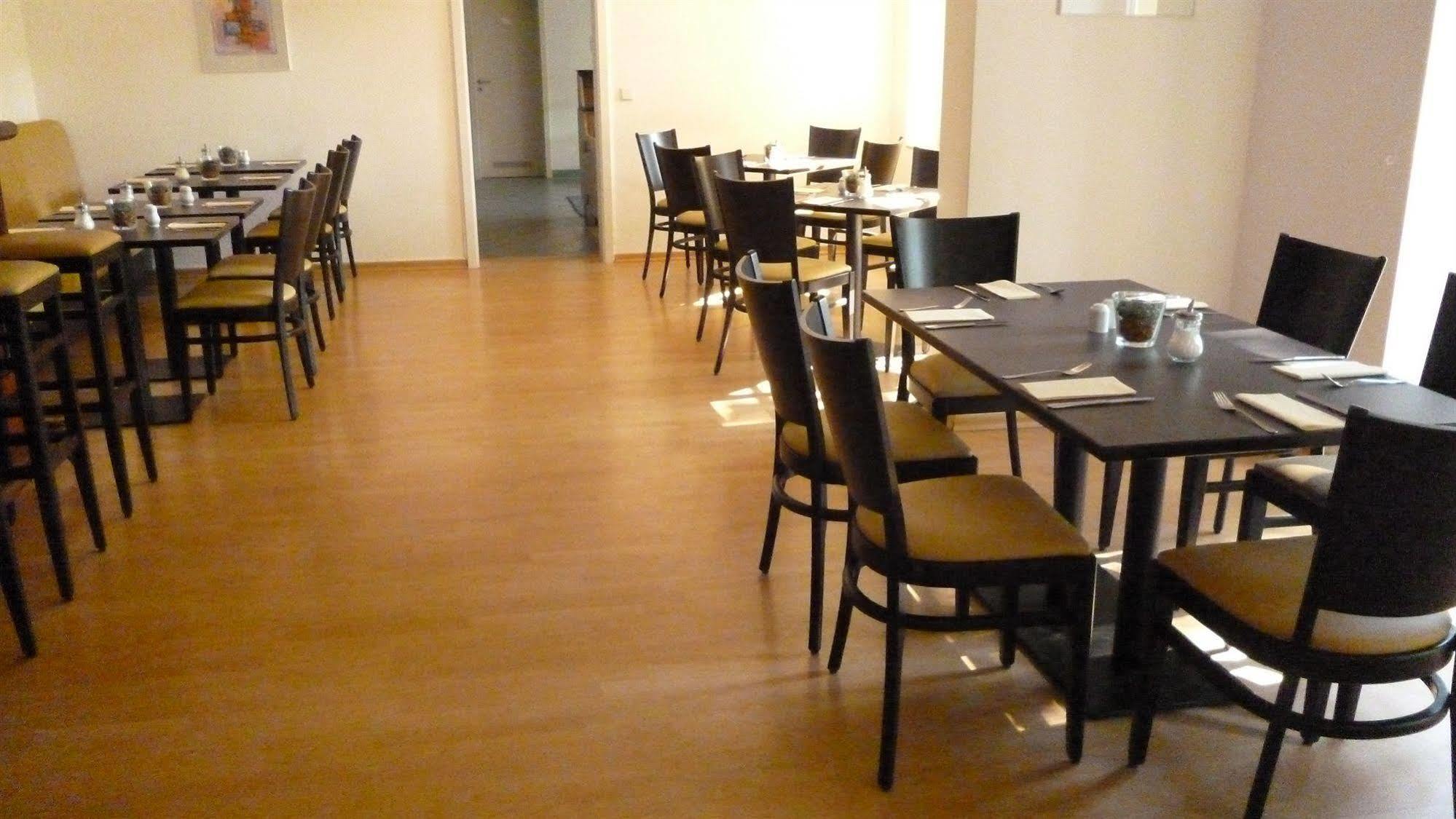 Hotel Und Restaurant Kranichsberg Woltersdorf  Esterno foto
